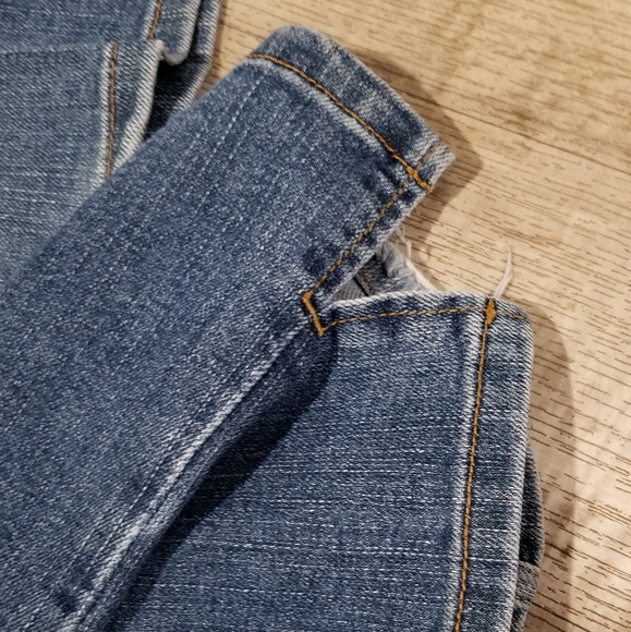 Cruel Girl Jean's - Picture 3 of 6